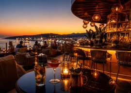 Bars & Lounges